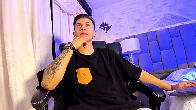 Snapshot of liaamsmiith_ chatting on October 2025 12:04:01 PM liaamsmiith online show from October 2025 12:04:01 PM