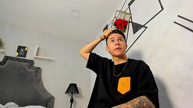 Snapshot of liaamsmiith_ chatting on October 2025 12:28:01 PM liaamsmiith online show from October 2025 12:28:01 PM