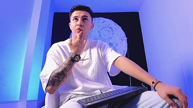 Snapshot of liaamsmiith_ chatting on October 2025 12:55:01 PM liaamsmiith online show from October 2025 12:55:01 PM