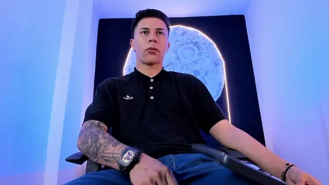 Snapshot of liaamsmiith_ chatting on October 2025 12:09:02 PM liaamsmiith online show from October 2025 12:09:02 PM