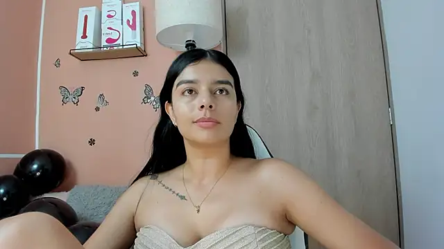 valerihouse online show from January 2025 07:32:01 PM