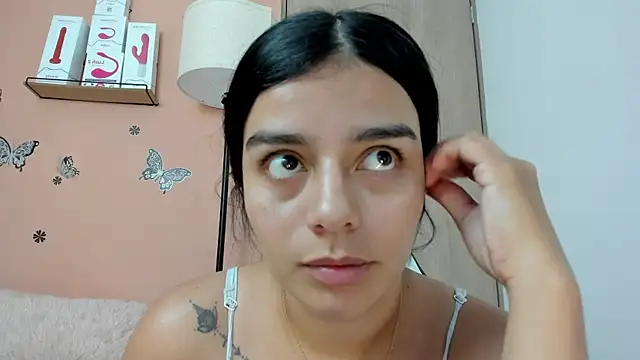 valerihouse online show from January 2025 10:33:01 PM