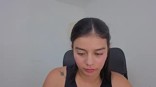 valerihouse online show from October 2025 01:33:02 AM