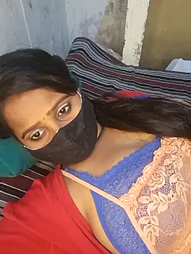 Minu love online show from March 2026 05:52:02 PM