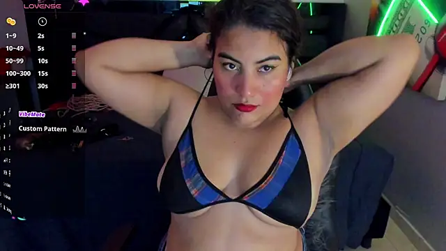 Snapshot of Sara_Bdsm_ chatting on April 2026 04:04:02 PM Sara Bdsm online show from April 2026 04:04:02 PM