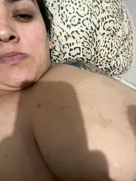 Snapshot of bruna438 chatting on September 2025 04:45:02 AM bruna438 online show from September 2025 04:45:02 AM