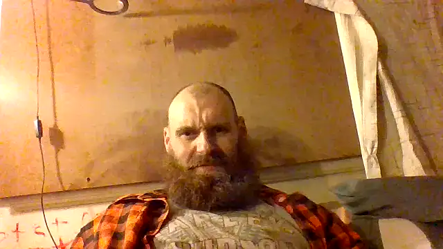 Snapshot of Cowboy815 chatting on May 2026 05:25:02 AM Cowboy815 online show from May 2026 05:25:02 AM