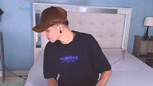 Snapshot of Franvill_Trato chatting on October 2025 12:17:01 PM Franvill Trato online show from October 2025 12:17:01 PM