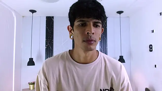 Franvill Trato online show from February 2026 07:13:02 PM