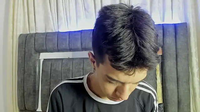 Snapshot of dylan_202520_ chatting on September 2025 11:21:01 AM dylan 202520 online show from September 2025 11:21:01 AM