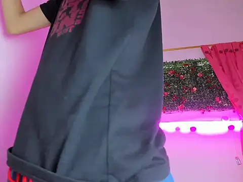 Snapshot of dylan_202520_ chatting on October 2025 11:41:02 AM dylan 202520 online show from October 2025 11:41:02 AM