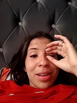 Liagni0 online show from November 2025 04:18:02 PM