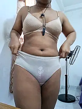 Snapshot of BeautyGirl_sara chatting on June 2026 04:35:01 AM BeautyGirl sara online show from June 2026 04:35:01 AM
