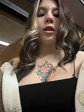 Mimiumuy online show from December 2025 04:03:02 PM