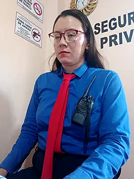 Hannah-colx online show from November 2025 05:24:01 PM