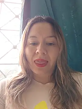 Snapshot of Hannah-colx chatting on July 2026 04:43:01 PM Hannah-colx online show from July 2026 04:43:01 PM