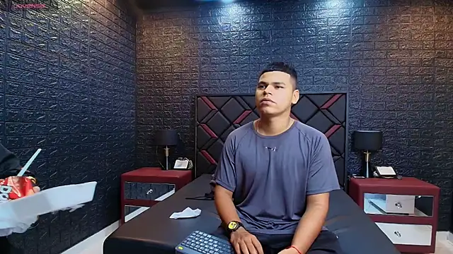 DannySamm online show from December 2025 04:07:02 AM