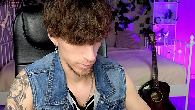 Snapshot of mark_caron chatting on November 2025 03:36:02 PM mark caron online show from November 2025 03:36:02 PM