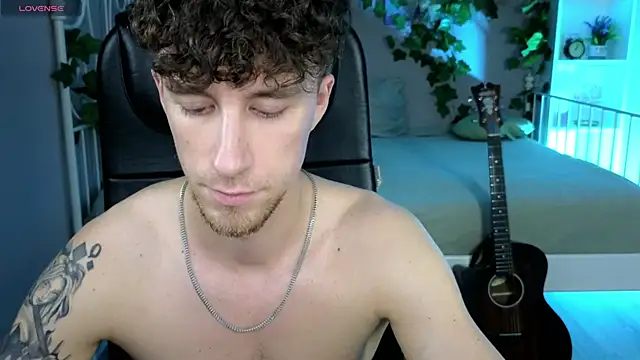 Snapshot of mark_caron chatting on November 2025 03:49:02 AM mark caron online show from November 2025 03:49:02 AM