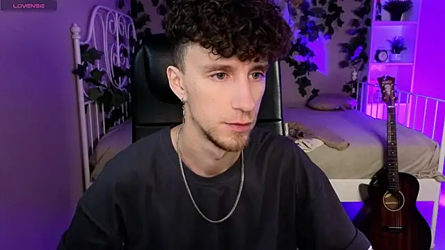 Snapshot of mark_caron chatting on November 2025 08:08:01 PM mark caron online show from November 2025 08:08:01 PM