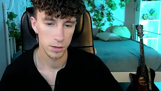 Snapshot of mark_caron chatting on November 2025 04:22:02 PM mark caron online show from November 2025 04:22:02 PM