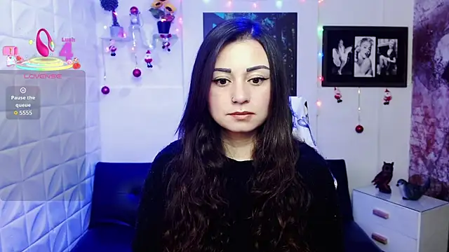 Eva Roussell online show from December 2025 03:39:01 PM