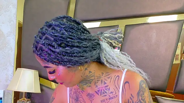 EmilieLake online show from February 2026 08:03:02 PM