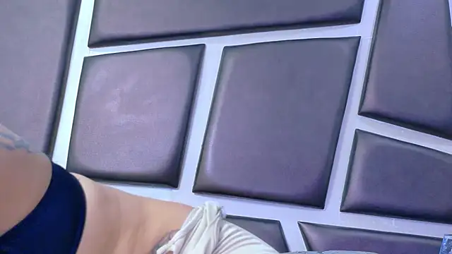 EmilieLake online show from June 2026 09:04:01 PM
