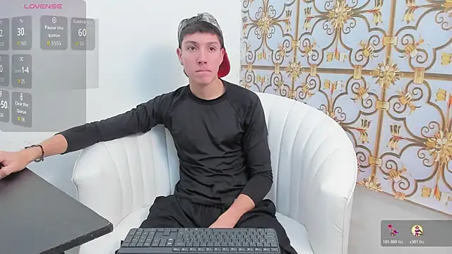 LittleDanny  online show from November 2025 02:54:01 PM