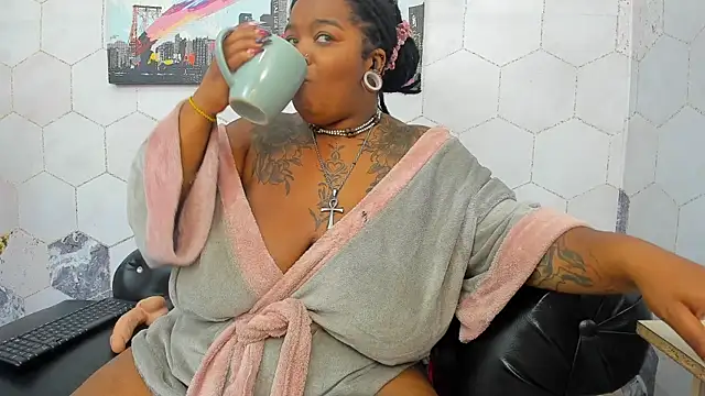 Anaa Fuentess online show from October 2025 11:54:02 AM