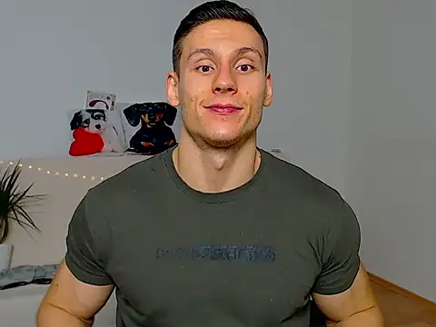 ZeinMiracles online show from October 2025 08:35:01 PM