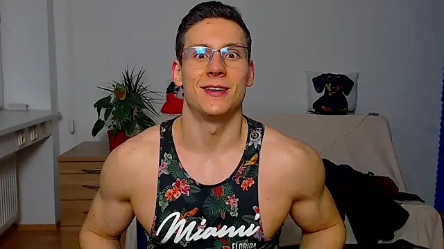 ZeinMiracles online show from December 2025 11:31:01 PM