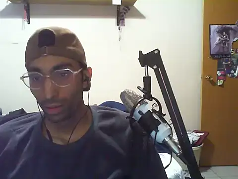 Snapshot of M1GU31923 chatting on October 2025 01:53:02 AM M1GU31923 online show from October 2025 01:53:02 AM