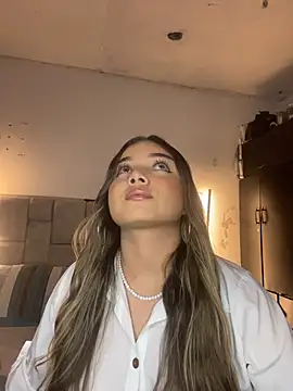 AnnyLopezzz  online show from March 2026 05:46:01 AM