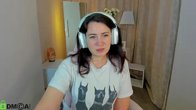 Lea shadom online show from November 2025 01:06:02 AM