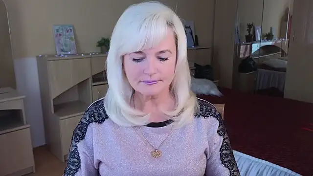 Vina Vision online show from October 2025 10:01:01 AM