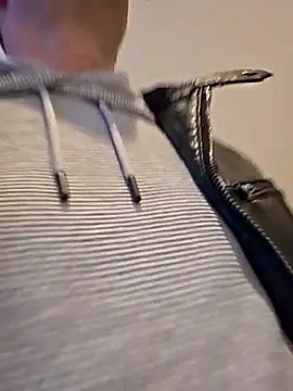 IMGTomi online show from February 2026 01:21:02 PM