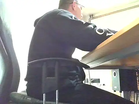 IMGTomi online show from February 2026 09:47:01 AM