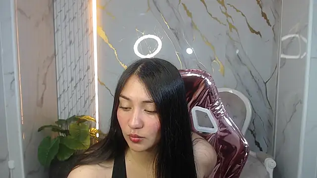 Ivony18 b online show from October 2025 08:09:02 PM