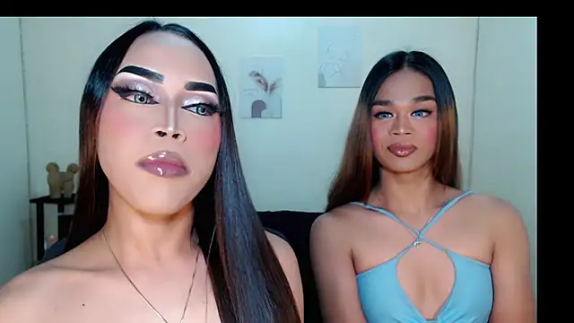 Snapshot of Lessandra_Lust chatting on September 2025 04:06:02 PM Lessandra Lust online show from September 2025 04:06:02 PM