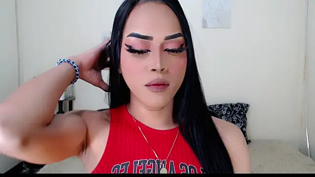 Snapshot of Lessandra_Lust chatting on October 2025 04:10:02 AM Lessandra Lust online show from October 2025 04:10:02 AM