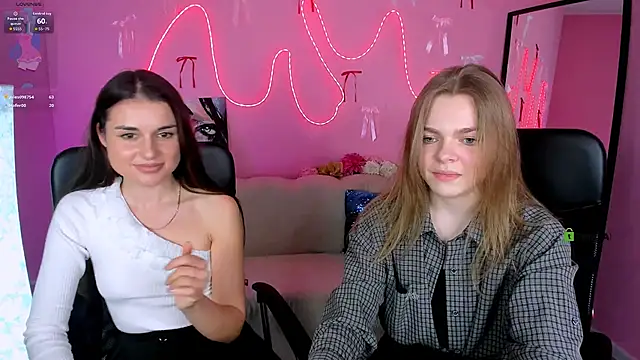 veronica bubble online show from April 2026 07:12:02 PM