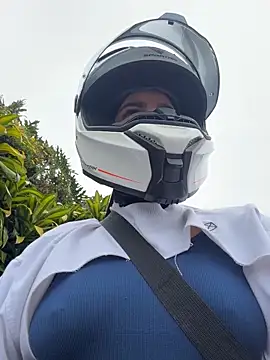 AlannaEvons online show from April 2026 06:19:01 PM