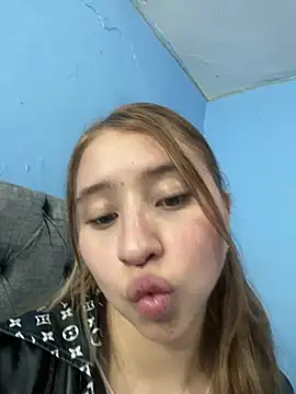 mia skys online show from January 2026 03:01:02 AM