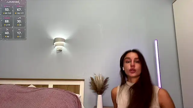 JerrieCham online show from December 2025 07:23:01 AM