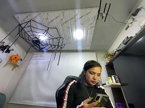 amanne misa online show from November 2025 01:48:02 AM