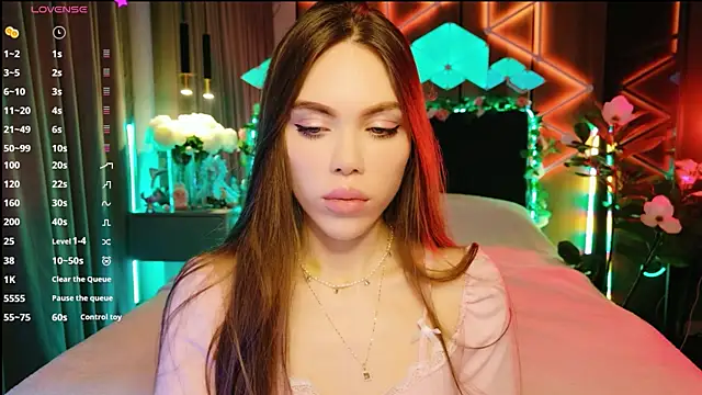 MimiFors online show from October 2025 04:28:01 PM