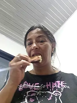 maleja23 online show from October 2025 01:02:02 AM