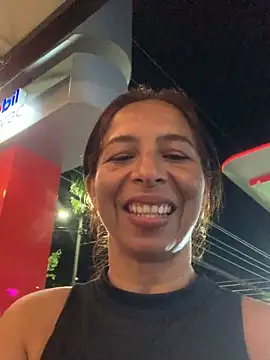 maleja23 online show from October 2025 12:57:01 AM