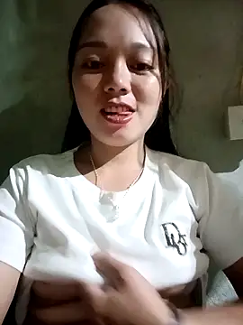 Snapshot of Sophia-pusy chatting on October 2025 10:10:01 PM Sophia-pusy online show from October 2025 10:10:01 PM